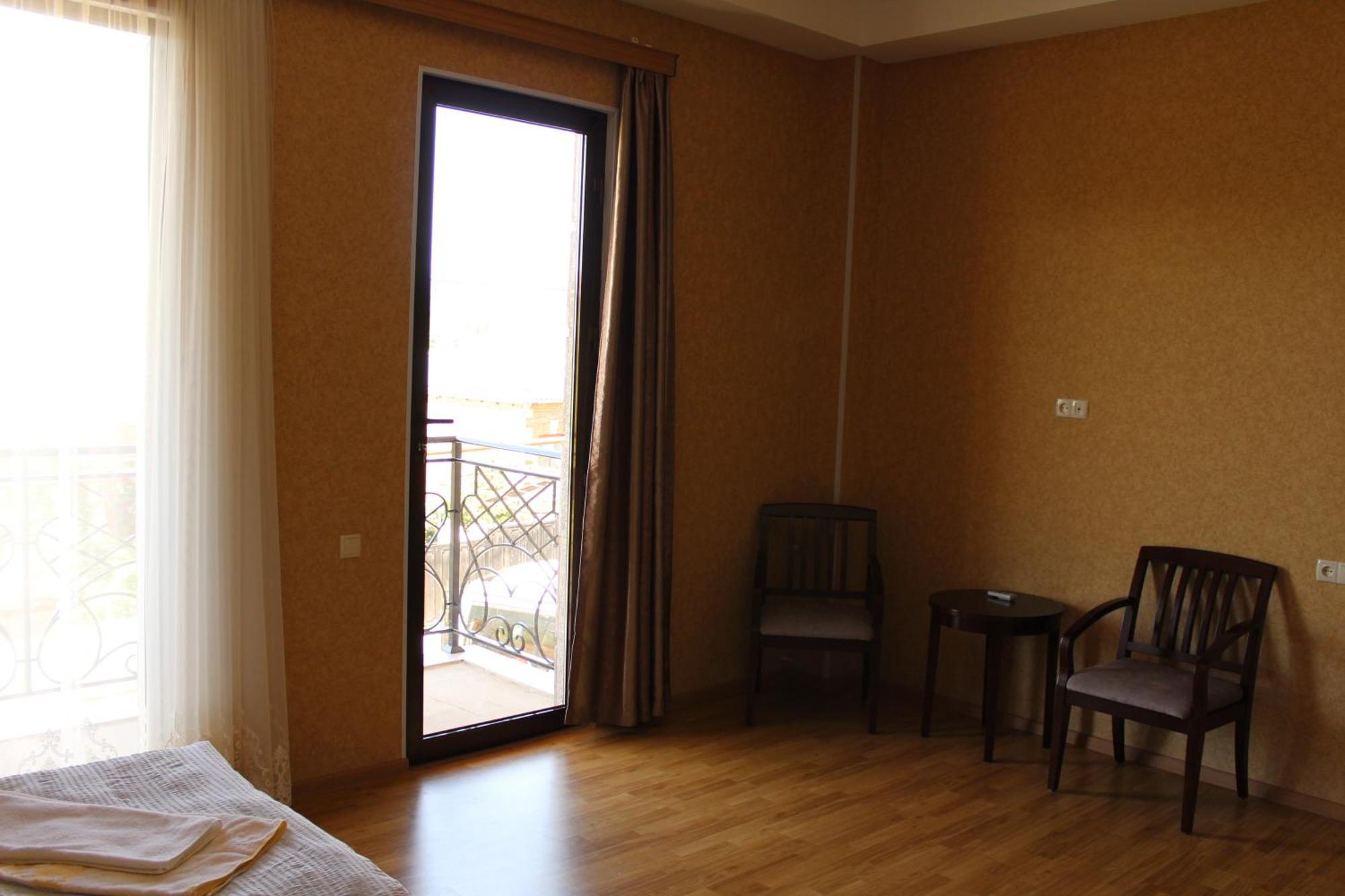 Argopalace Kutaiszi Szoba fotó